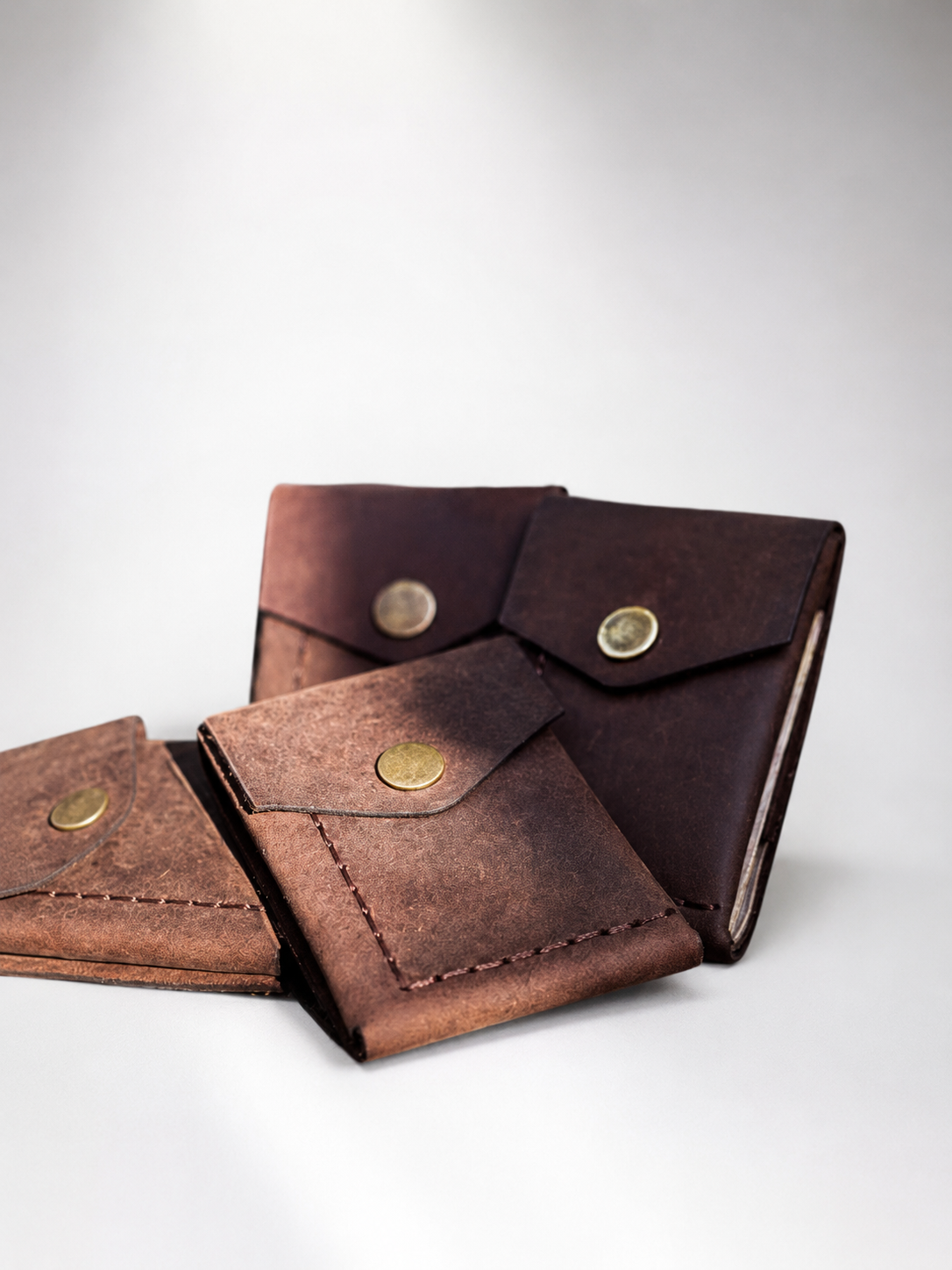TRI FOLD