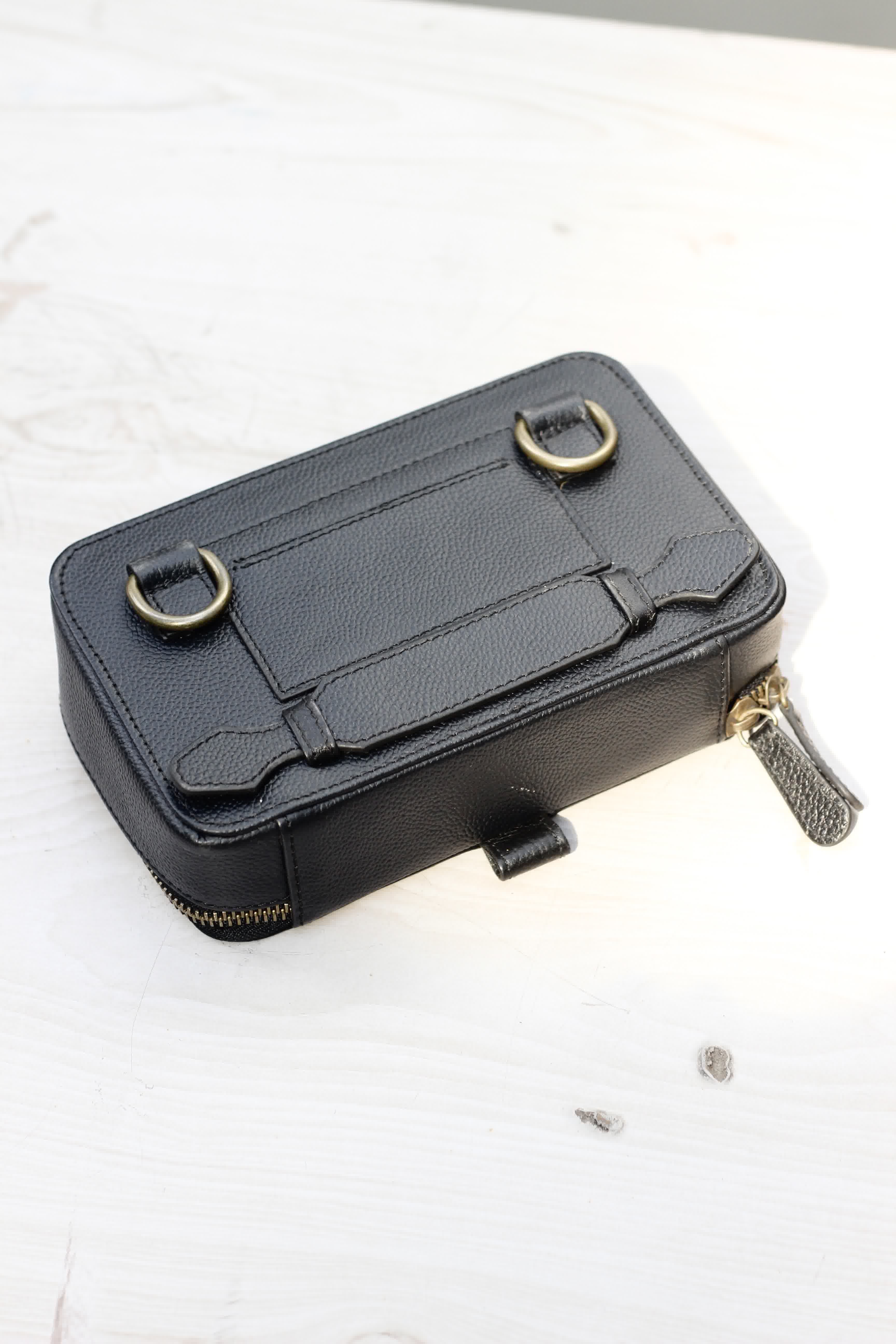 POUCH BLACK view